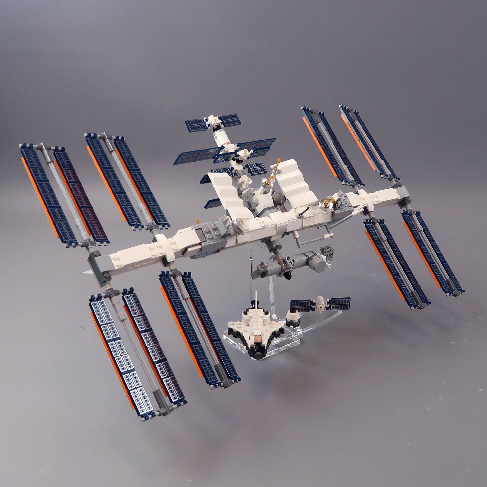 21321 International Space Station Display Stand