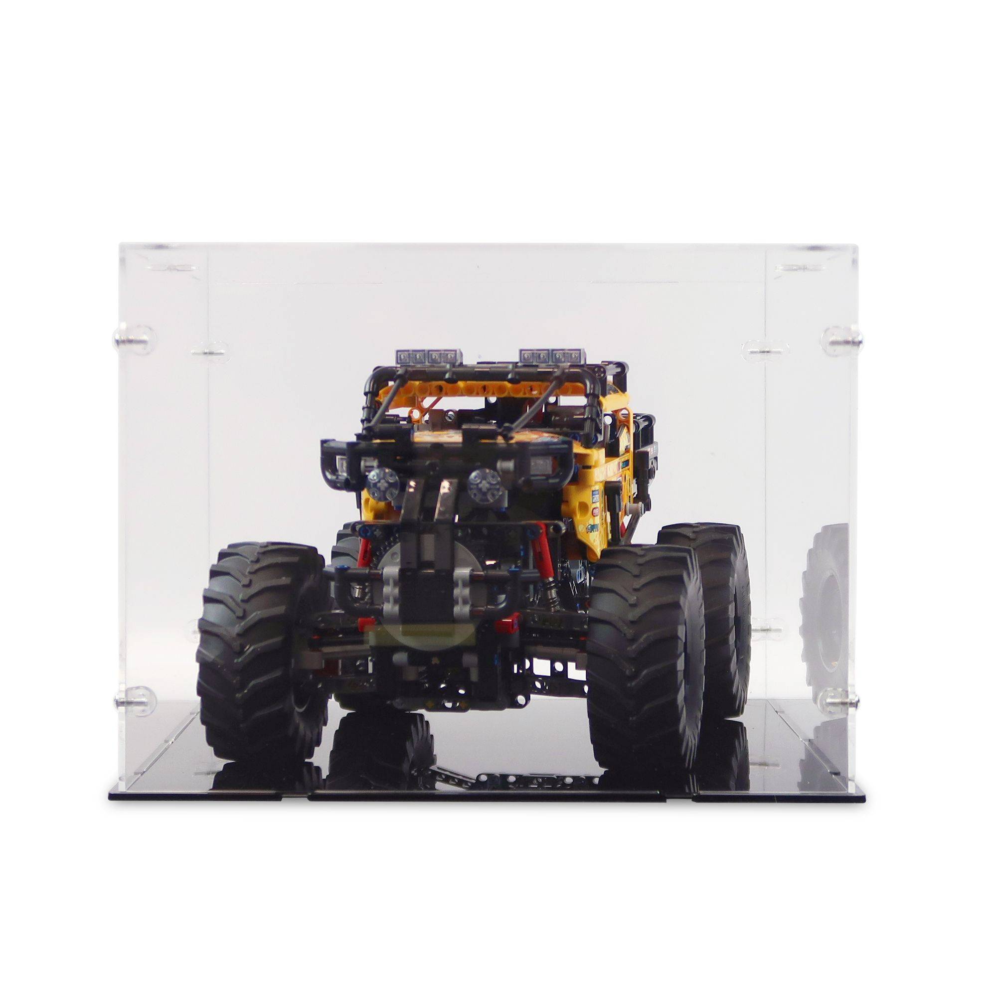 39 x 32 x 24cm Display Case