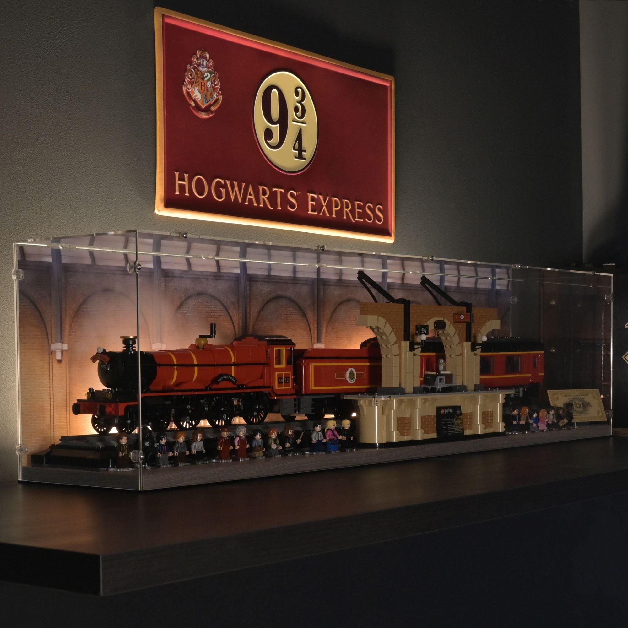 Hogwarts Express Collectors' Edition Display Case for LEGO 76405