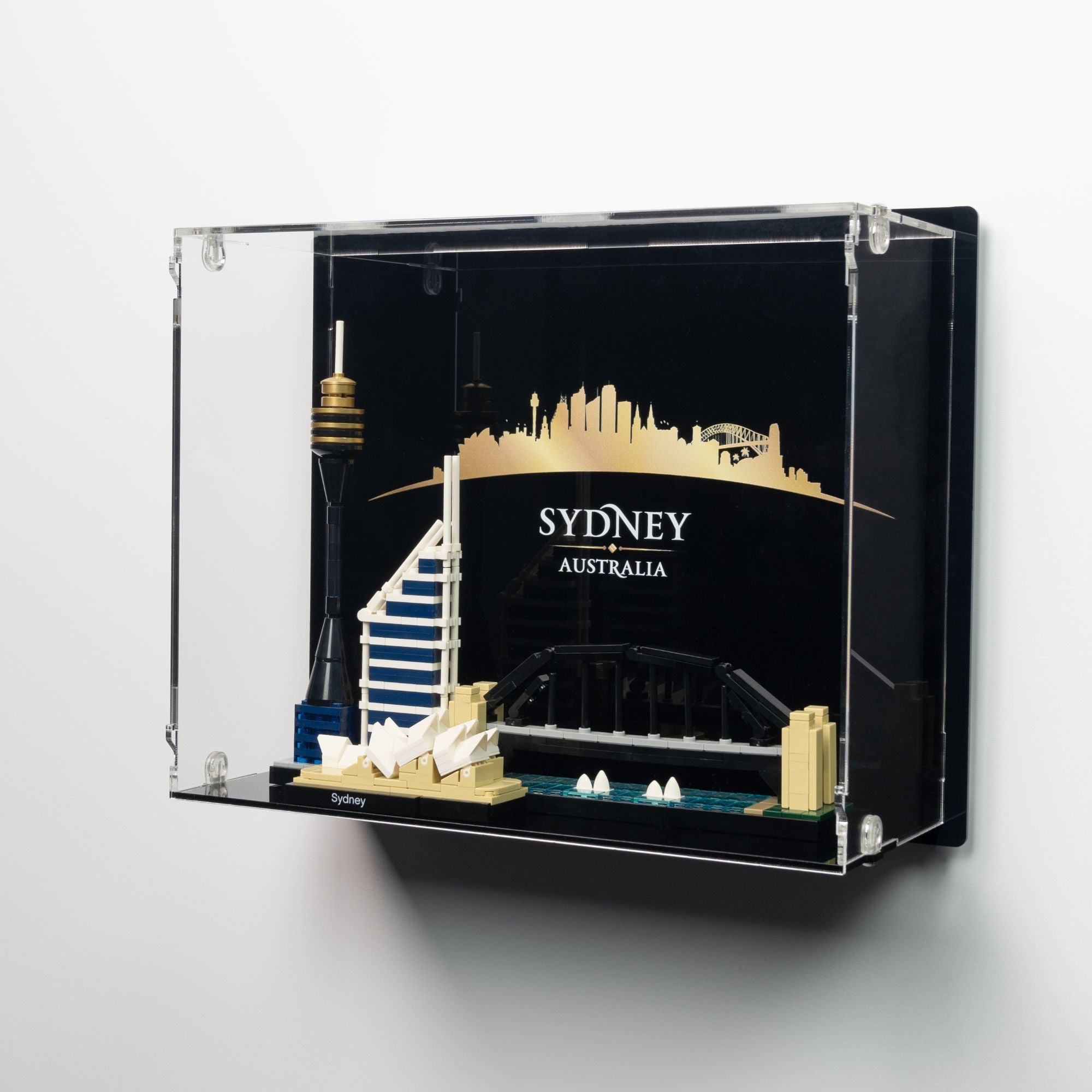 21032 Sydney Wall Mounted Display Case