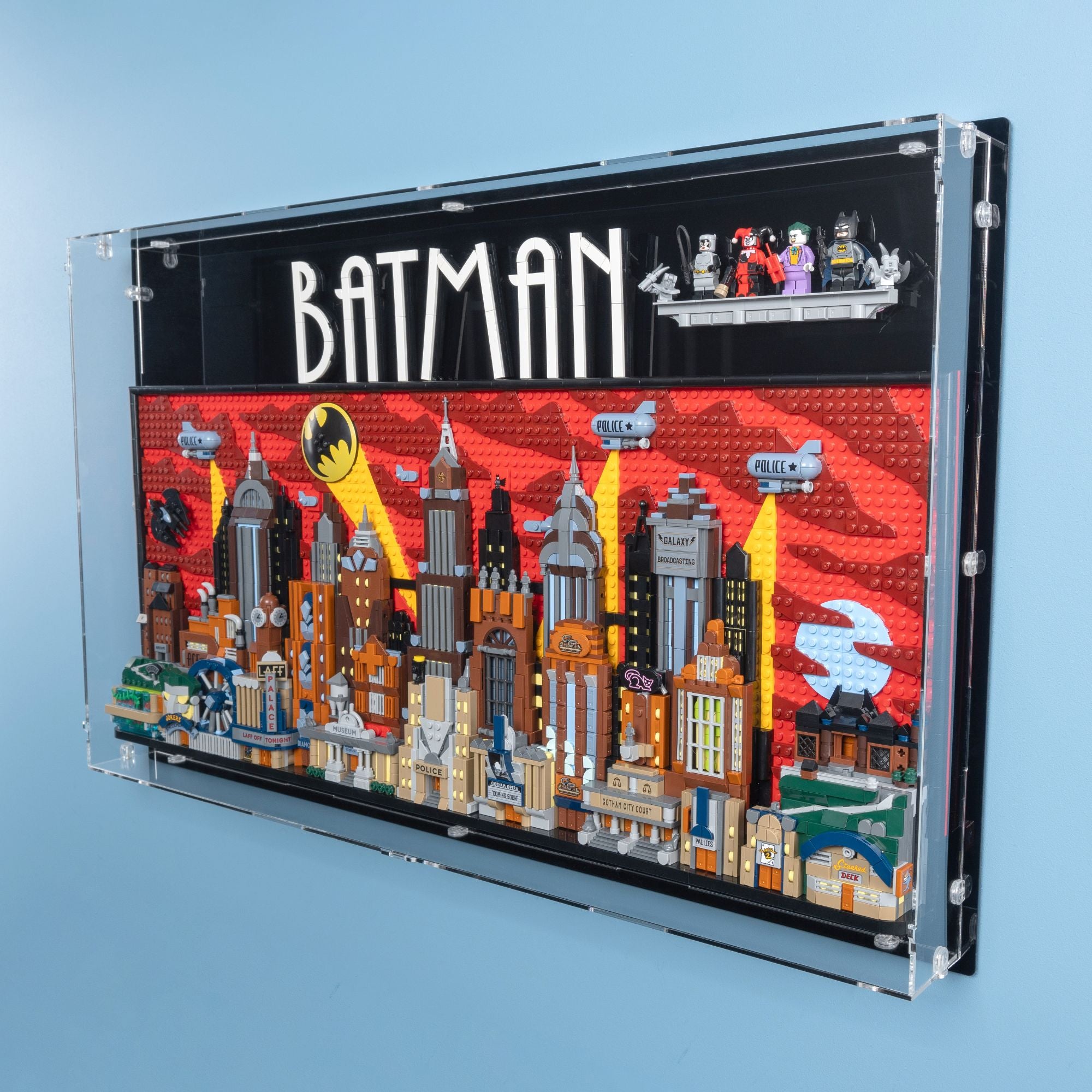 Batman: The Animated Series Gotham City Wall Display Case for LEGO 76271
