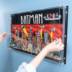 Batman: The Animated Series Gotham City Wall Display Case for LEGO 76271