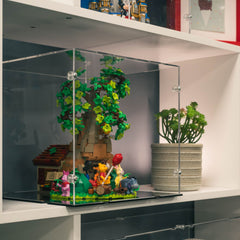 Winnie the Pooh (Closed) Display Case for LEGO 21326