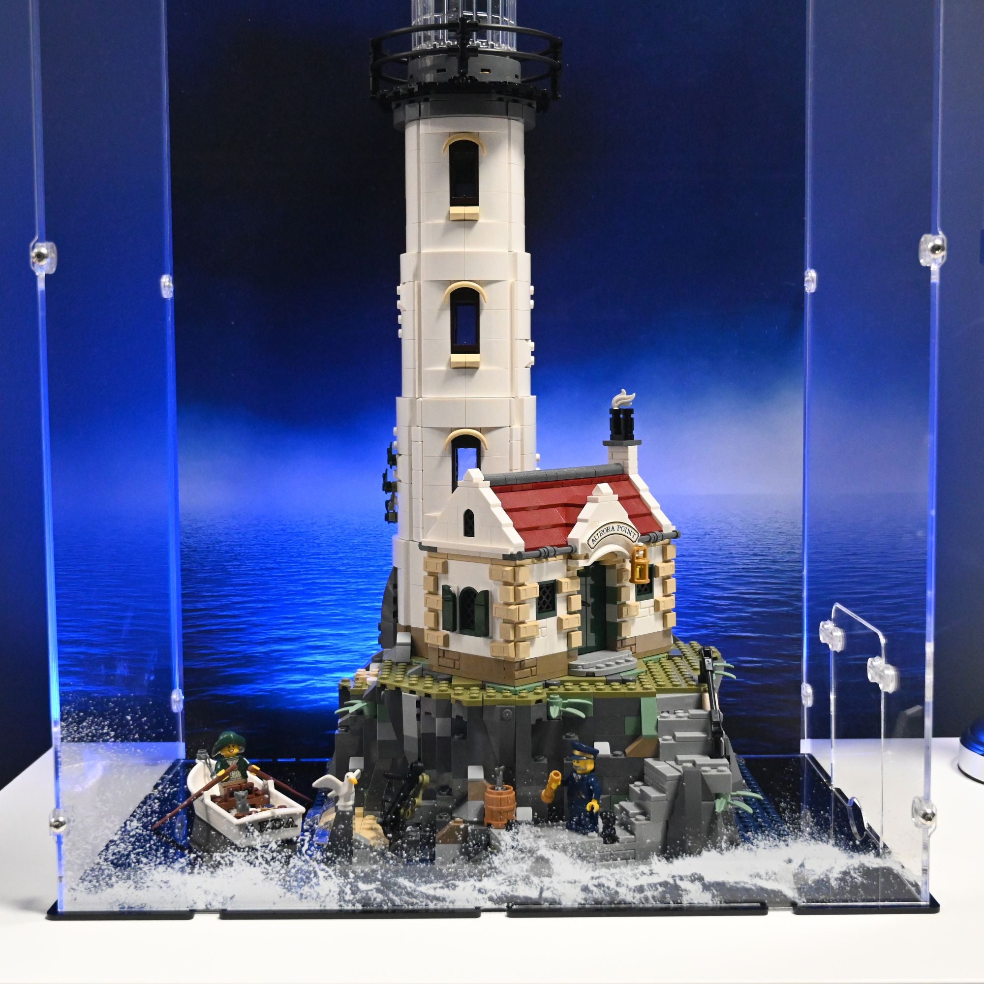 Motorised Lighthouse Display Case for LEGO 21335
