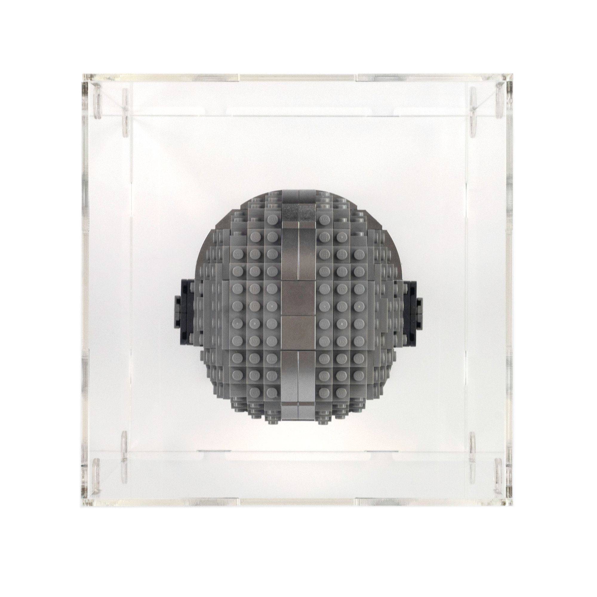 The Mandalorian Helmet Display Case for LEGO 75328