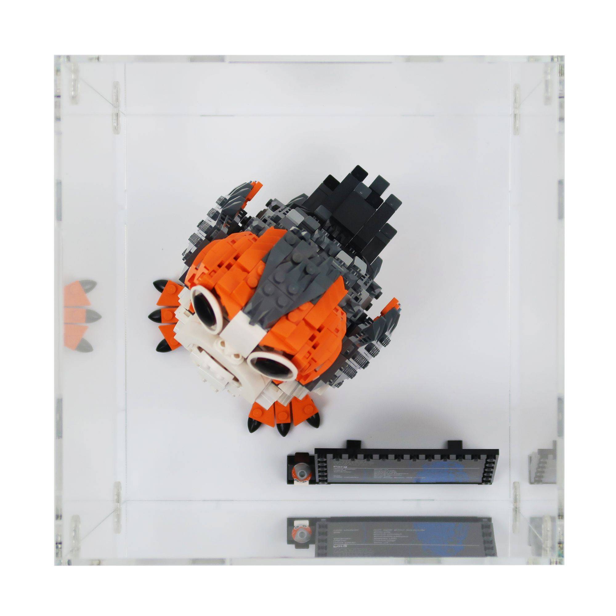 21 x 21 x 24cm Display Case